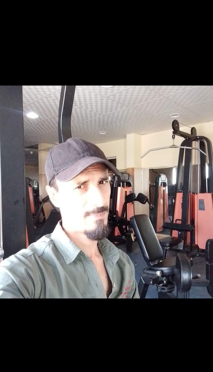 Mohamed Esmat_pOgK1
